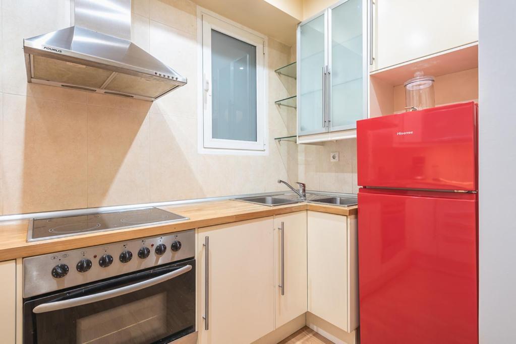 Pame Rentals - Entire Apartment With Free Parking Афины Экстерьер фото