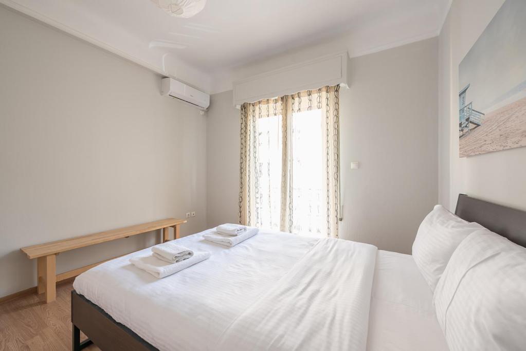 Pame Rentals - Entire Apartment With Free Parking Афины Экстерьер фото